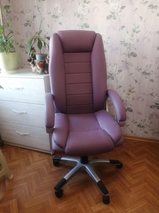 Компьютерное кресло