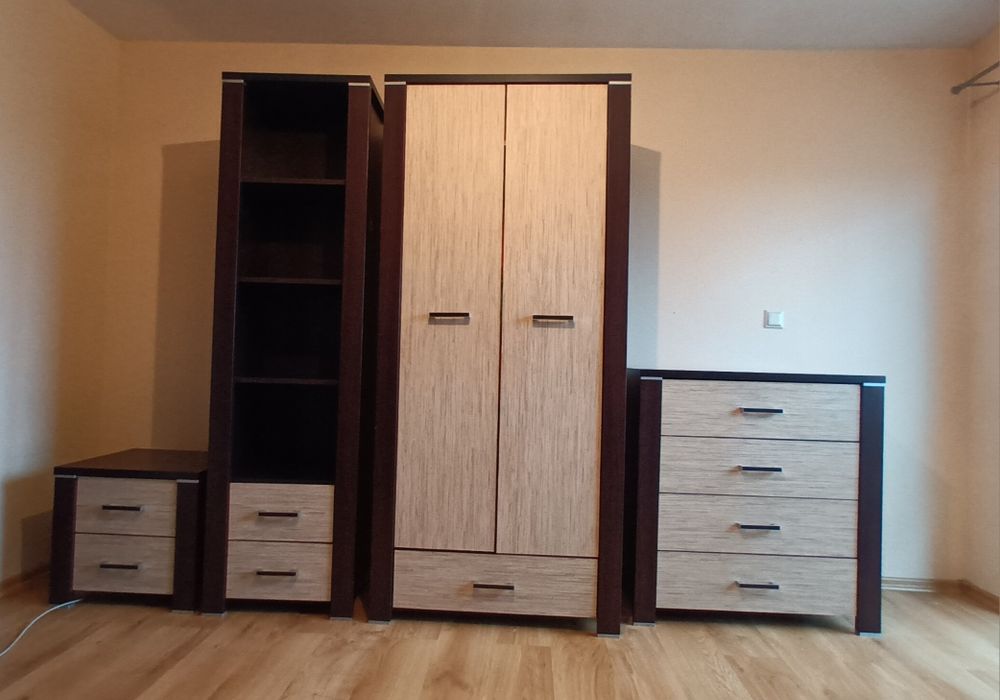 Komplet mebli pokojowych