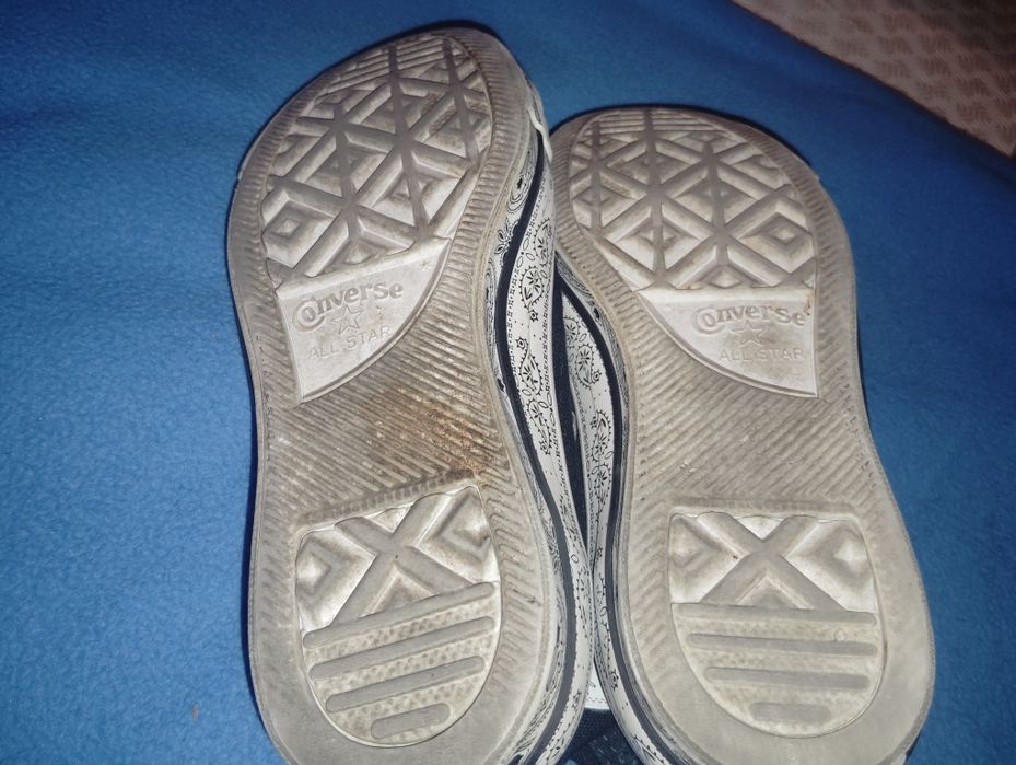 Sapatilhas Marca Converse All Star Usados