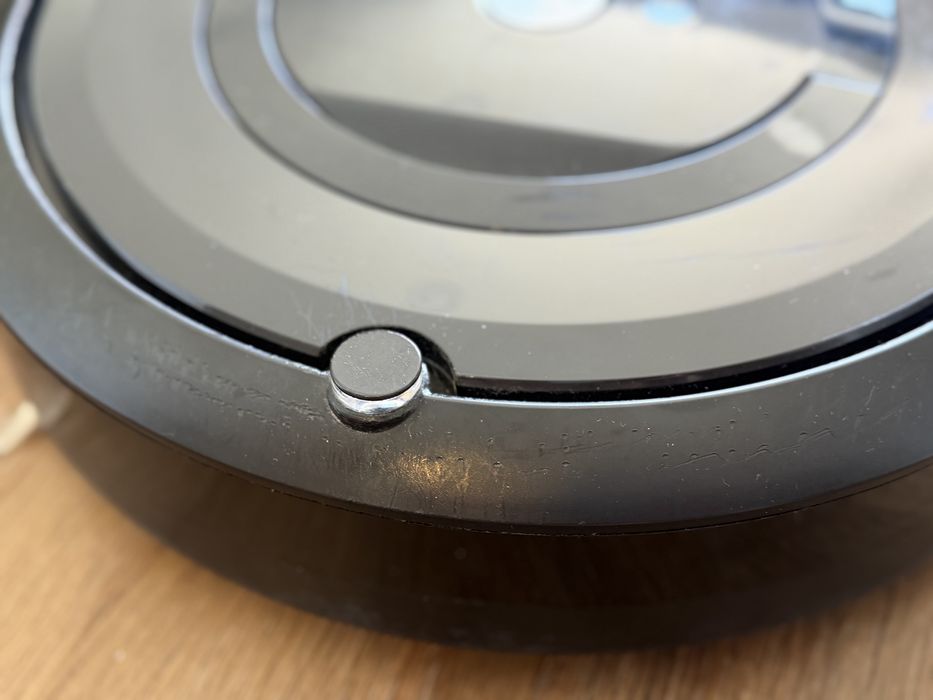Aspirador robô iRobot Roomba e5