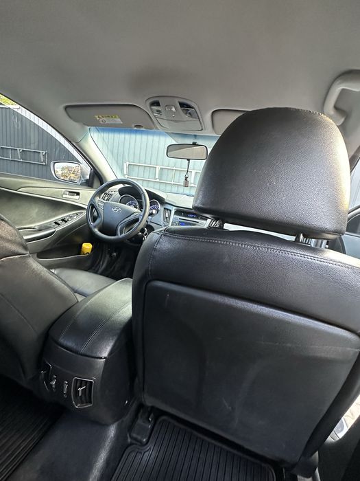 Hyundai sonata yf