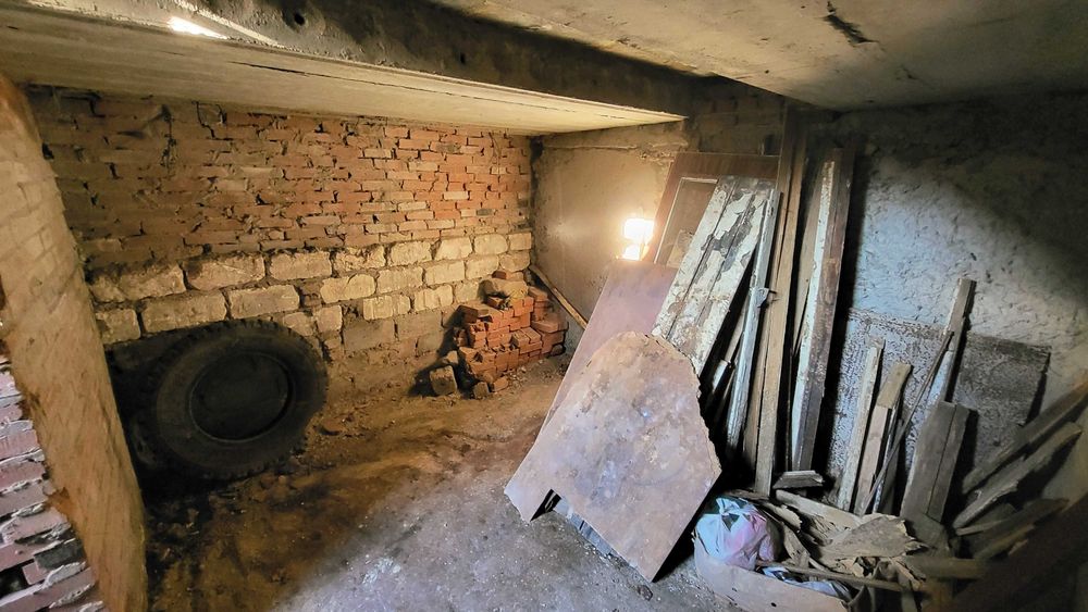 Продам гараж, поруч з Метро, кооператив "Олімпійський" (Восход")