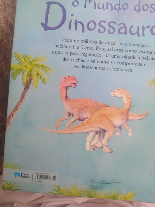 Espreita o mundo dos dinossauros livro de Alex frith impecável - envio grátis