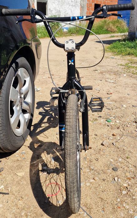 BMX BTWIN Wipe 300 preta com peseiras