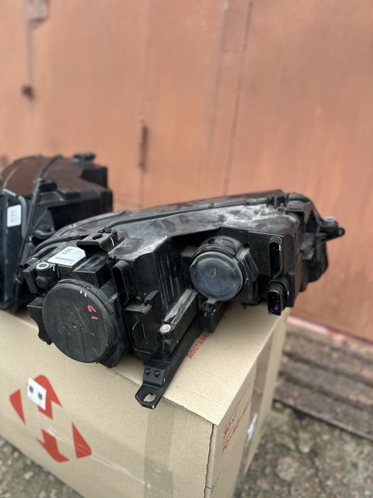 Фари права,ліва Vw Tiguan 2017-2021 USA