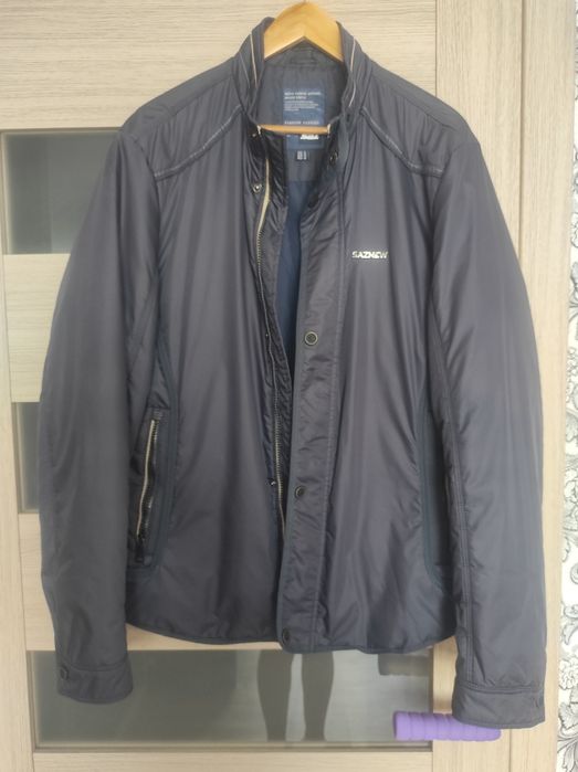 Продам чоловічу демісезонну куртку