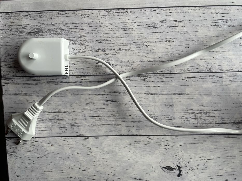 Ładowarka tradycyjna do szczoteczki elektrycznej Oral-B_Braun