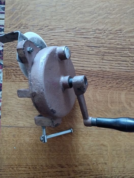 Точило механічне ручне