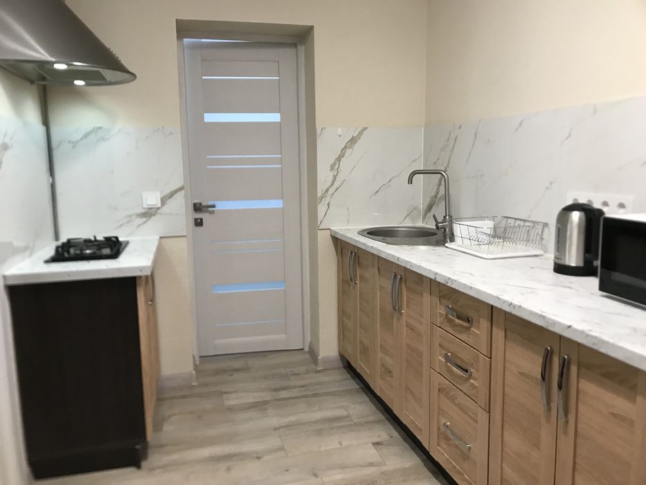 Апартамент з власною кухнею в Берегове,до басейну 10хв