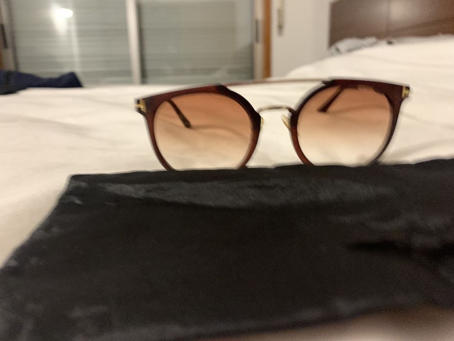 Oculos de sol novos