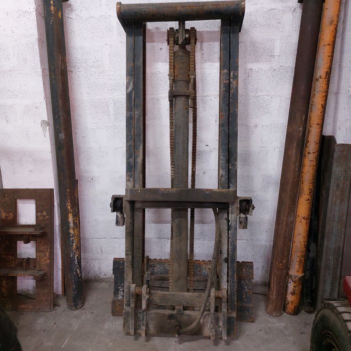 Стрела к погрузчику трактору.