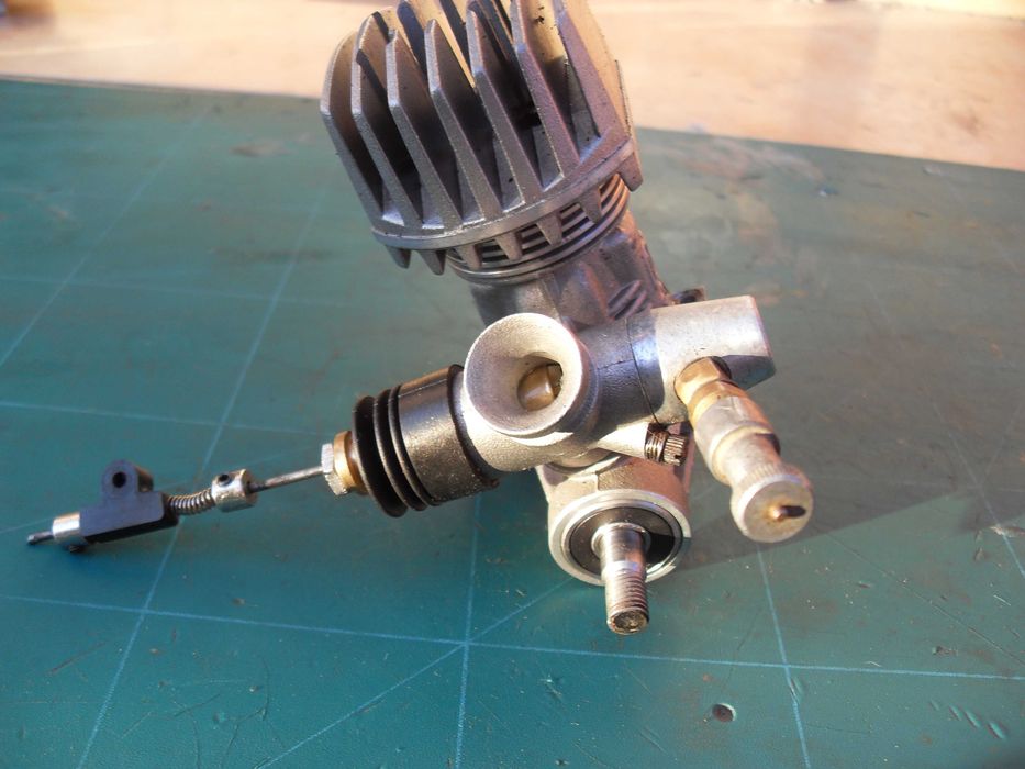 SILNIK Nitro Spalinowy  21 3,5 ccm Modele RC