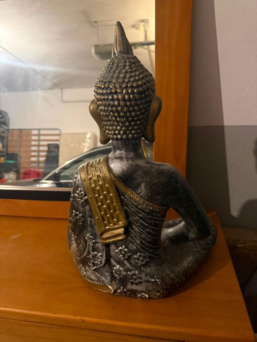 Estátua / Figura Decorativa Buda Prateado e Dourado