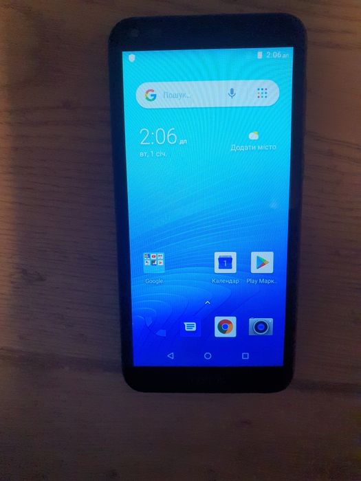 Смартфон Neffos tp7031A