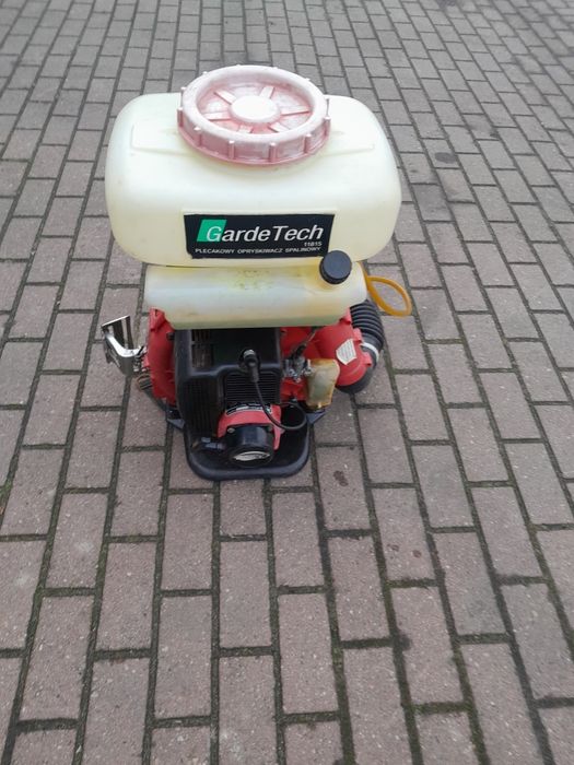 Opryskiwacz plecakowy spalinowy