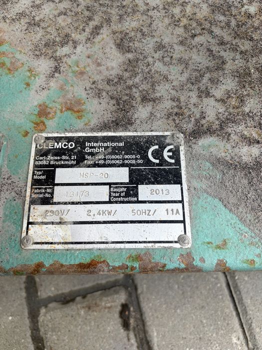 piaskarka bezpyłowa x 2 sprężarka śrubowa