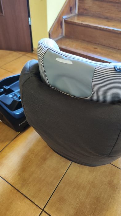 Fotelik maxi Cosi 2wayPearl z baza ISOFIX 2wayFix