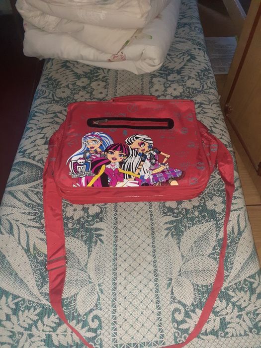 Продам портфель.