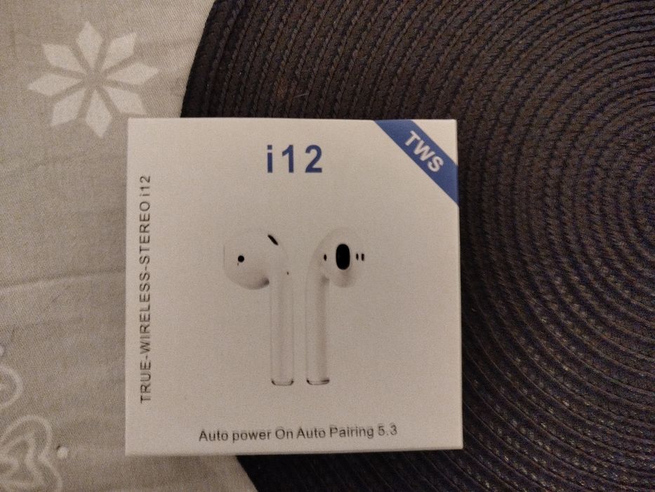 Auriculares Bluetooth i12 TWS – Novos