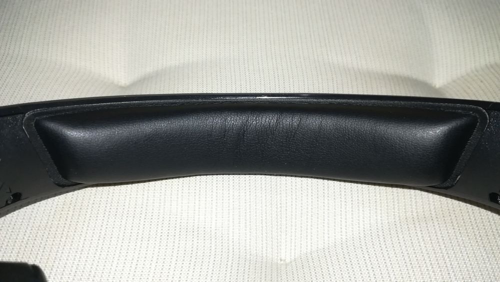 Logitech G935 wireless surround 7.1 DTS