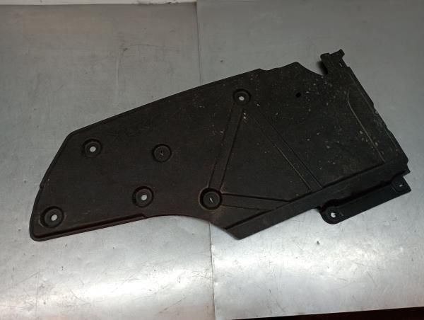 Blindagem inferior do motor RENAULT Clio V (BF_)