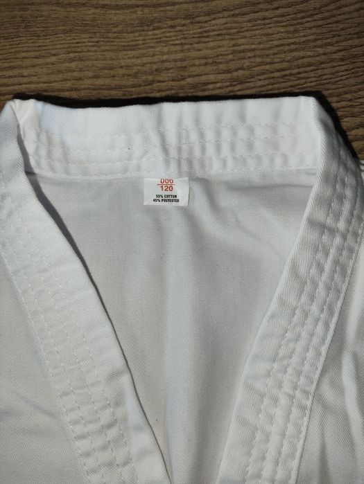 Strój do Taekwondo dobok 120 bialutki jak nowy