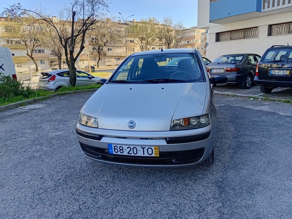 Fiat Punto 1.2 8v único dono
