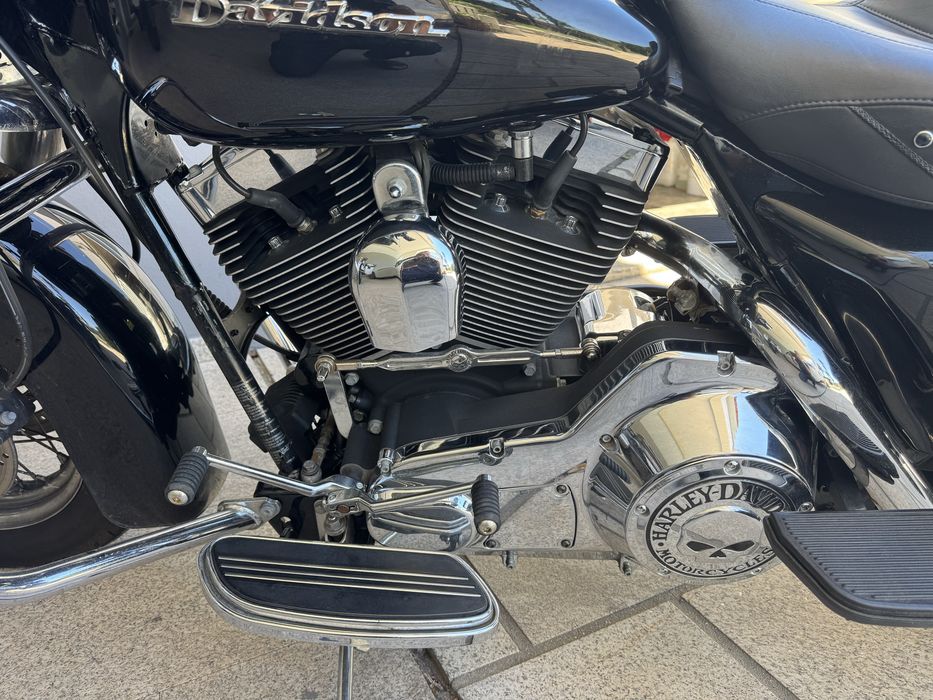 Harley Davidson street glide FLHX