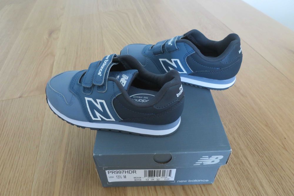 Tenis / sapatilhas novas em caixa New Balance tamanho 32