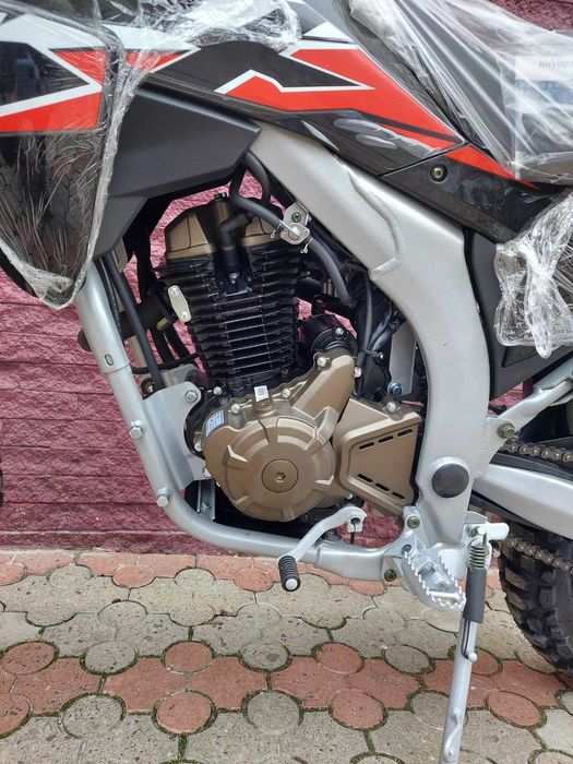 Мотоцикл LONCIN SX2 LX250GY-3K