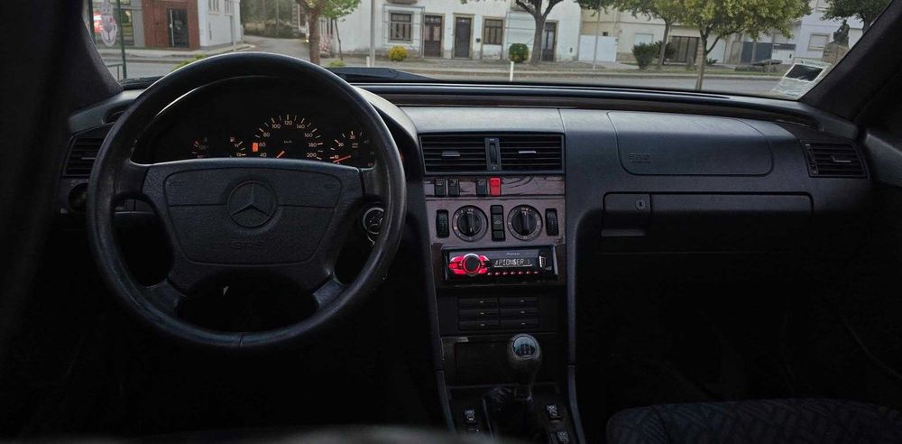 Mercedes-Benz C220 Diesel *Novo Preço*