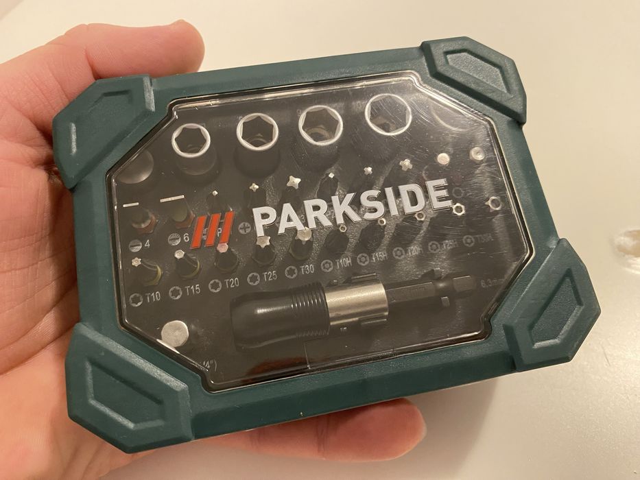 Набір бітів та торцевих ключів Parkside 28 елементів