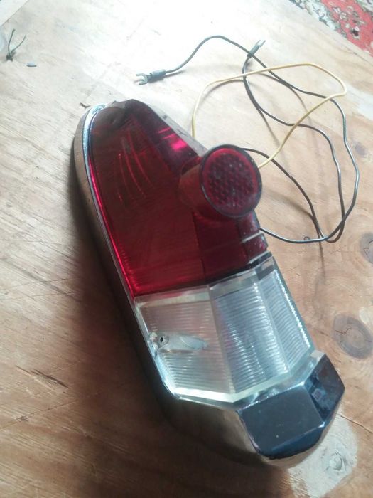 ГАЗ - 21 задній ліхтар