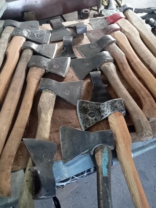 Сокири старих часів