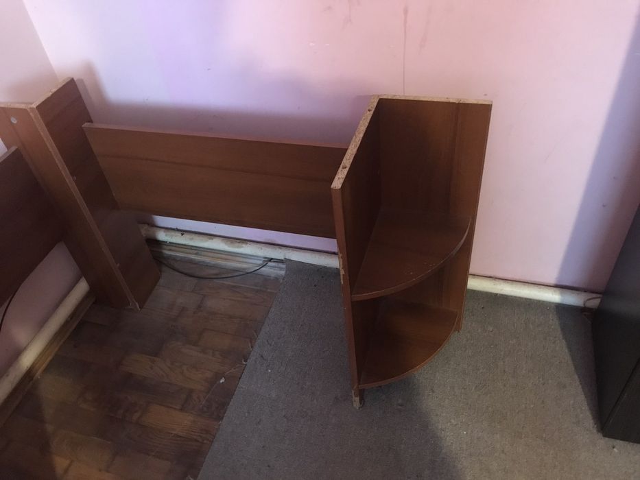 Стіл в ідеальному стані