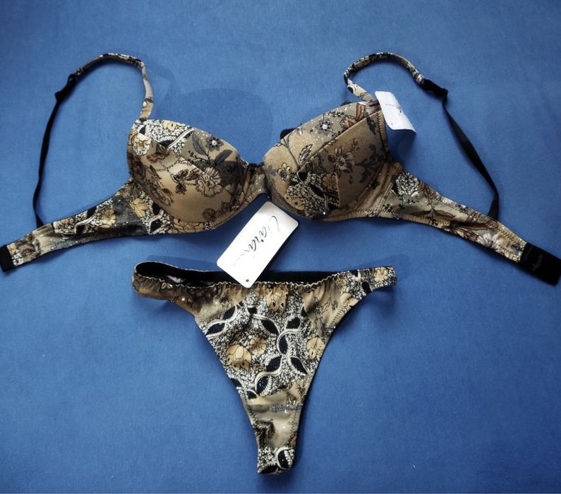 Набір нижньої білизни Латвія фірми LIARA