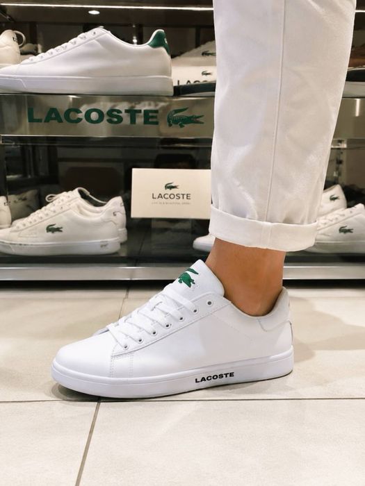 Легкие летние кросовки лакоста Lacoste кожаные красивки топ предложение летние гибкая подошва практичные белые красовки лакоста