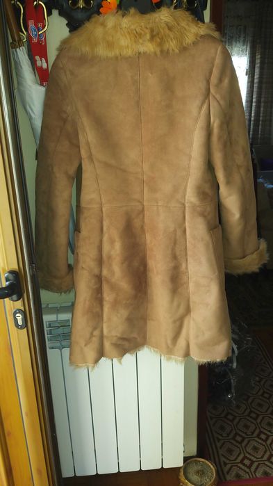 casaco em camurça com pelo de senhora