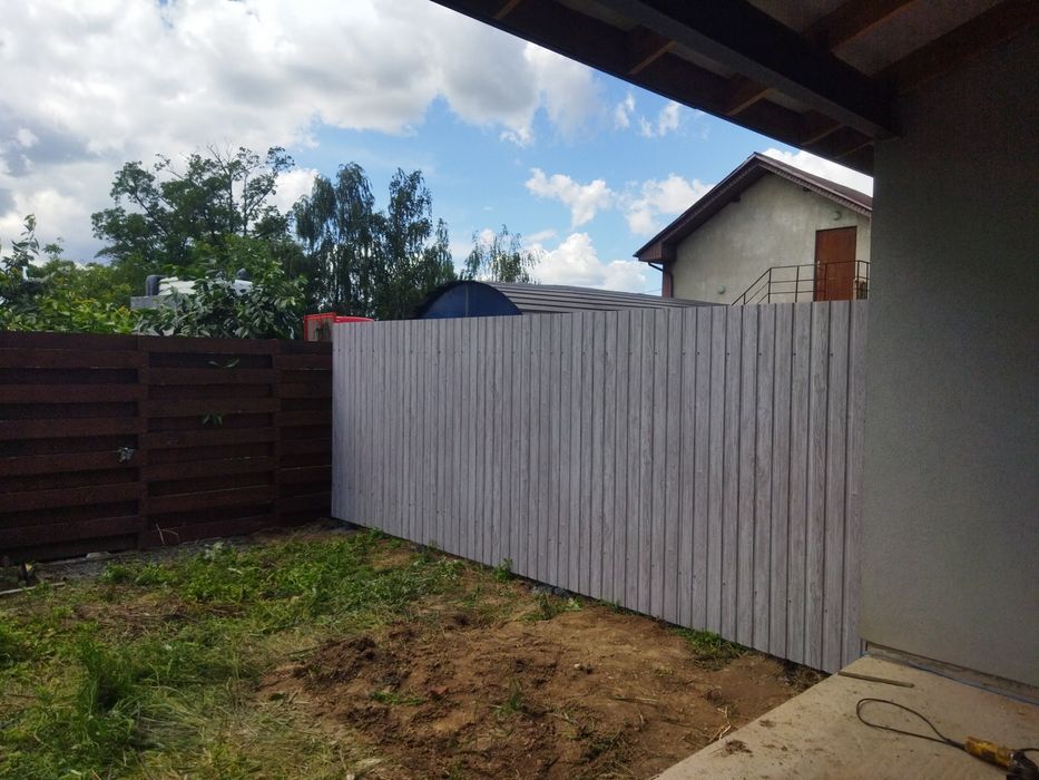 Забори паркани з профнастилу ворота хвіртки під ключ