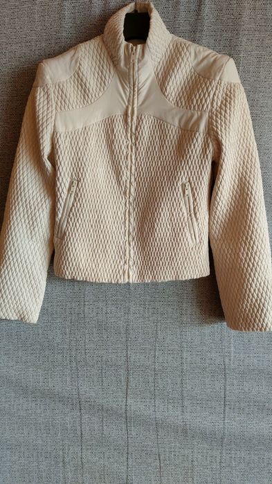Куртка жіноча neu look. Розмір М.