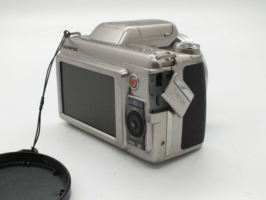 Aparat Olympus SP800UZ, nowa bateria i ładowarka.