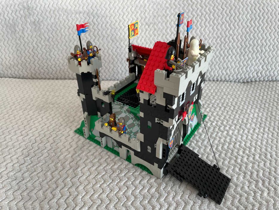 Lego 6086 Black Knight's Castle = kompletny 100% + dostawa za DARMO