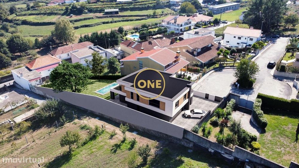 Terreno Urbano | 1127 m2 | Penamaior