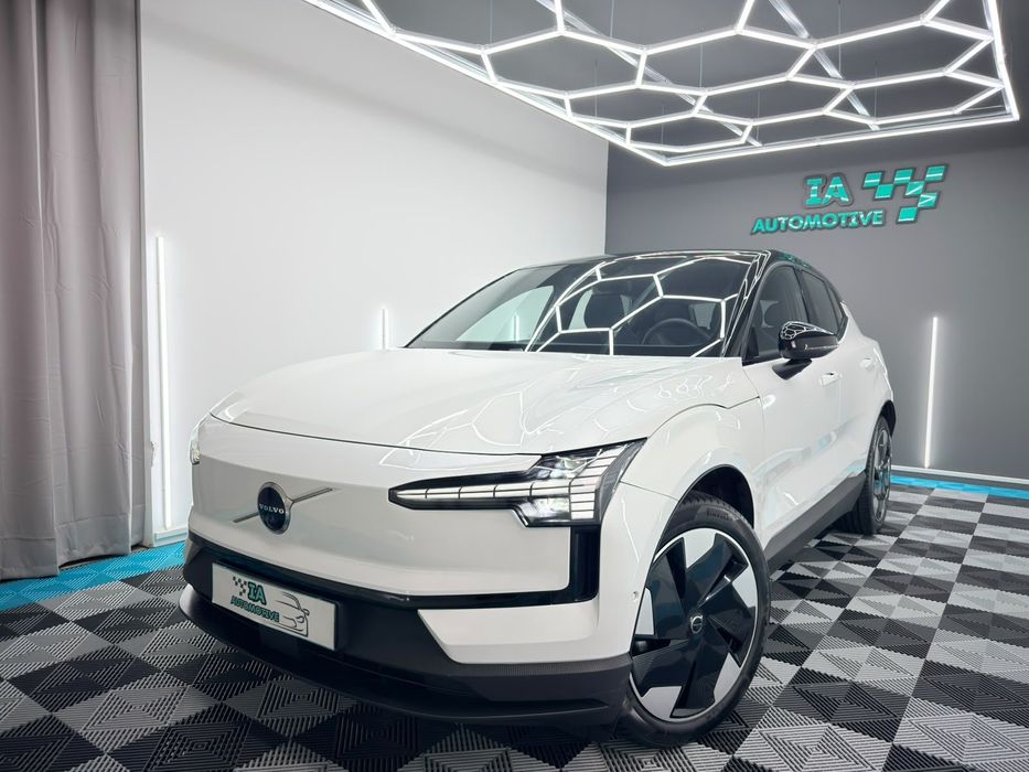 Volvo EX30 P5 Electric Long Range RWD Ultra