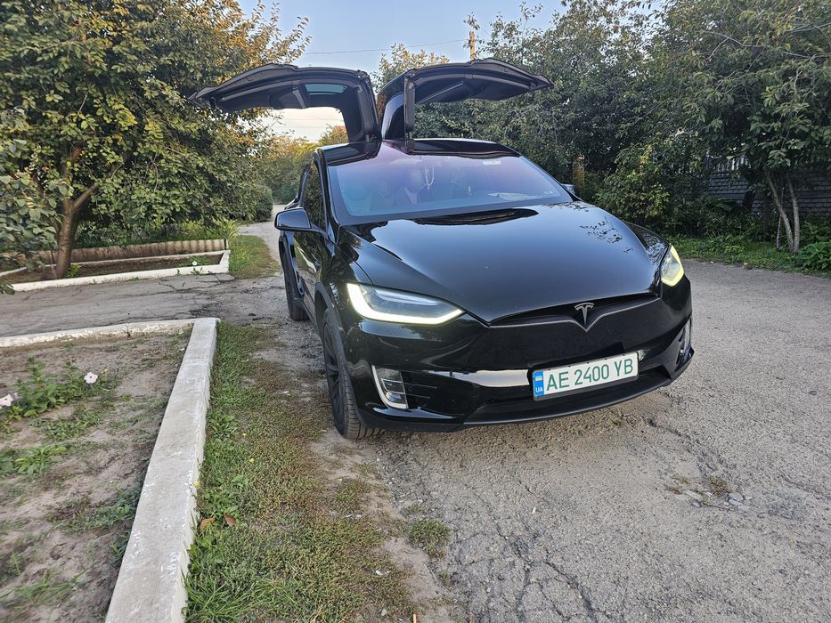 Tesla X Продаю, не перекуп