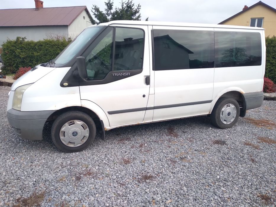 Ford transit 9 osobowy 2010r