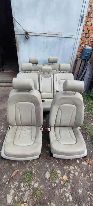 Сидіння салон крісла 7місьць  Audi Q7