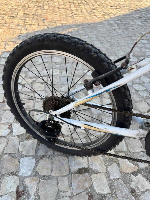Bicicleta BERG roda 20 com 6 velocidades