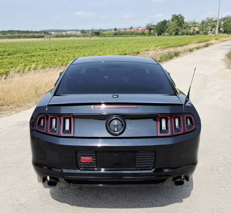 Ford Mustang — fotografia 8