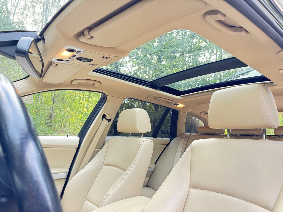 BMW e91 touring 320D 2011 rok panorama jasne skóry 2 właściciel